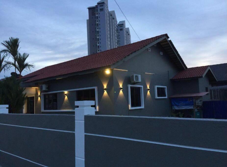 Melaka Beach Villa Екстер'єр фото